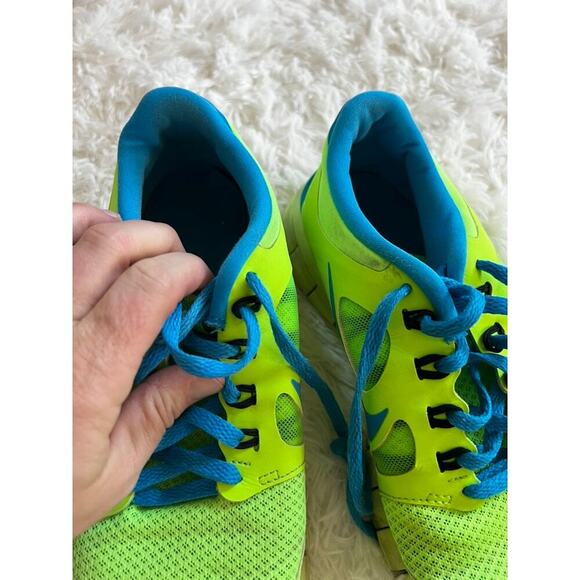 Nike Free Lime Green/Blue Kids Athletic Workout shoe Youth size 7 - Picture 8 of 8